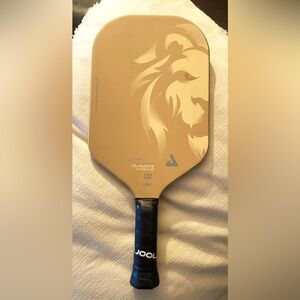 JOOLA Magnus Tyson McGuffin GOLD LION 14mm Pickleball Paddle — USED